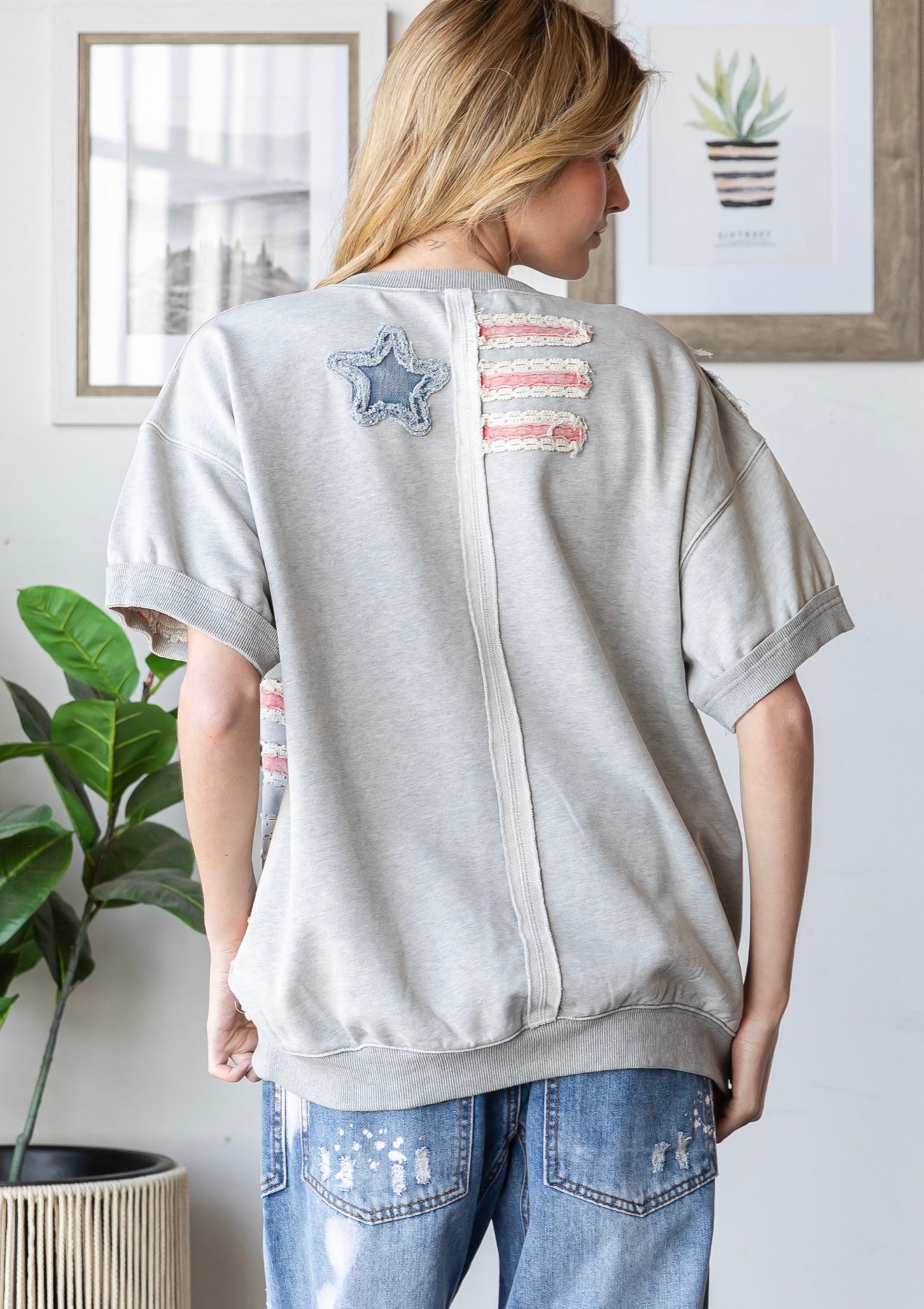 Oli and Hali Flag patch pullover