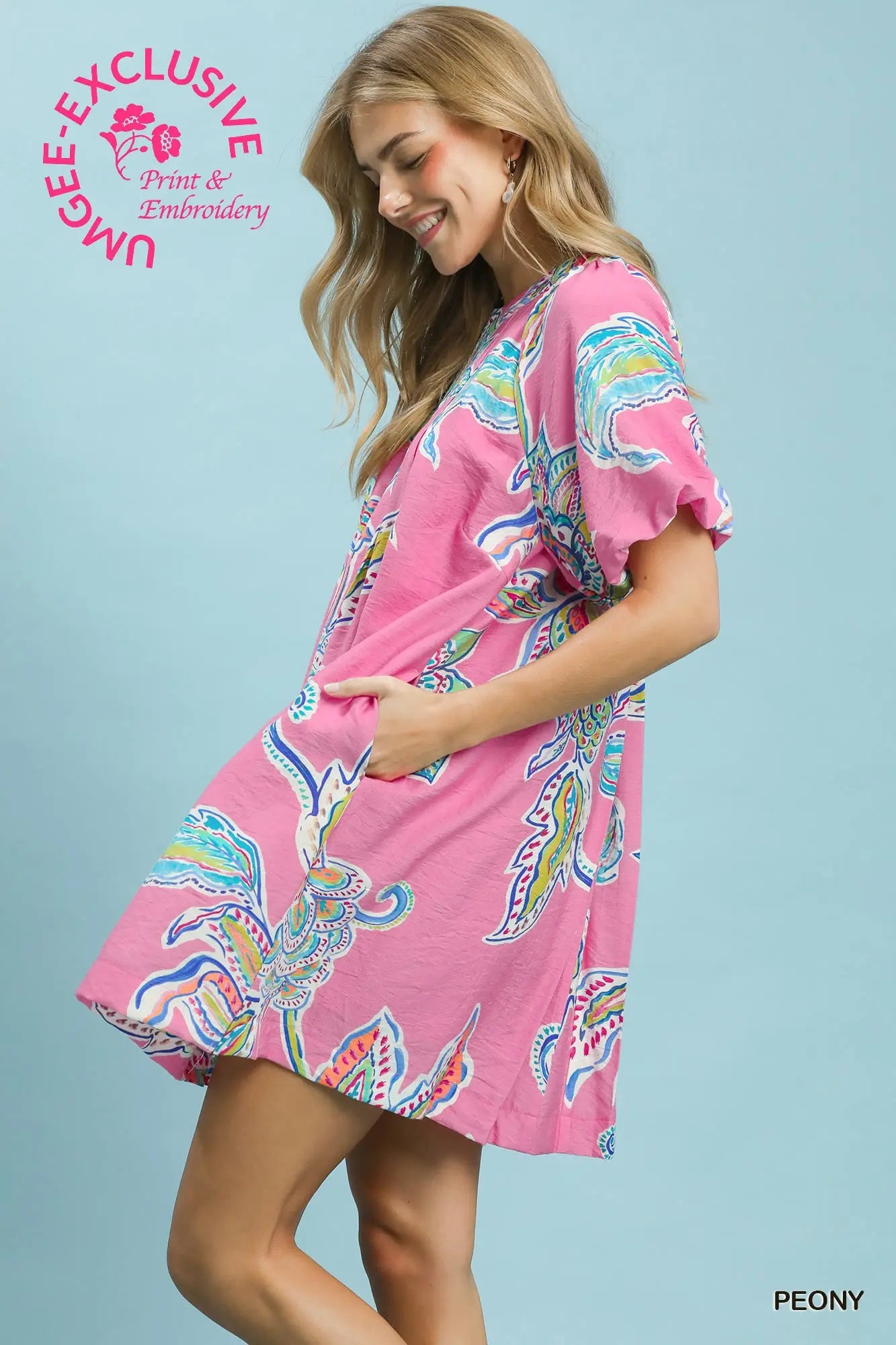 Umgee LINING PLEATED ROUND NECK BUBBLE SLEEVE PRINTED DRESS WITH SIDE VENT W/ POCKETS