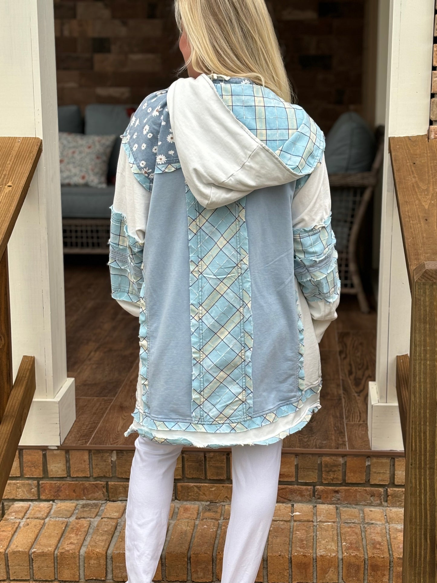 Blue velvet washed daisy pullover hoodie