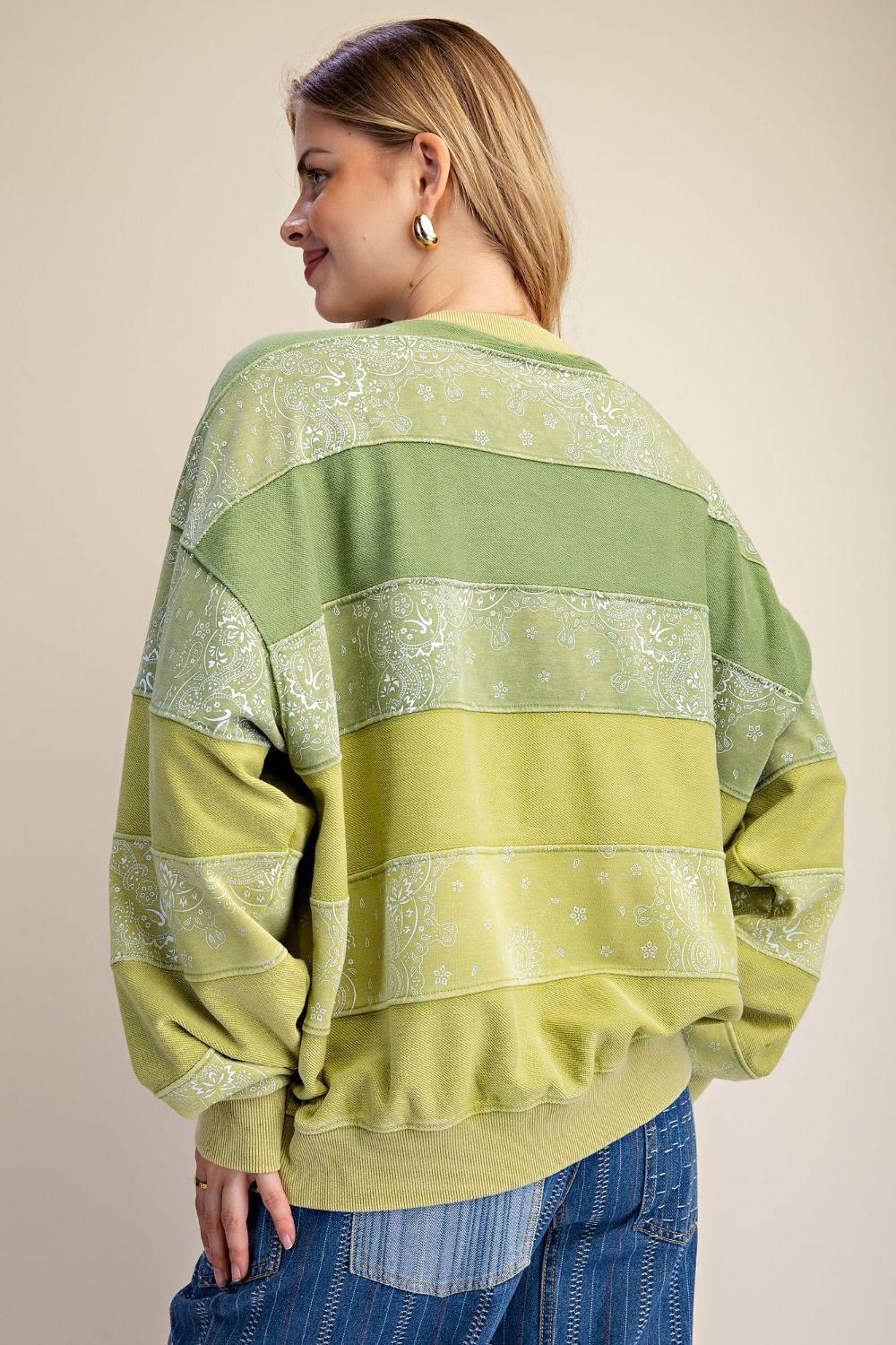 Easel BANDANA PRINT WASHED TERRY PULLOVER