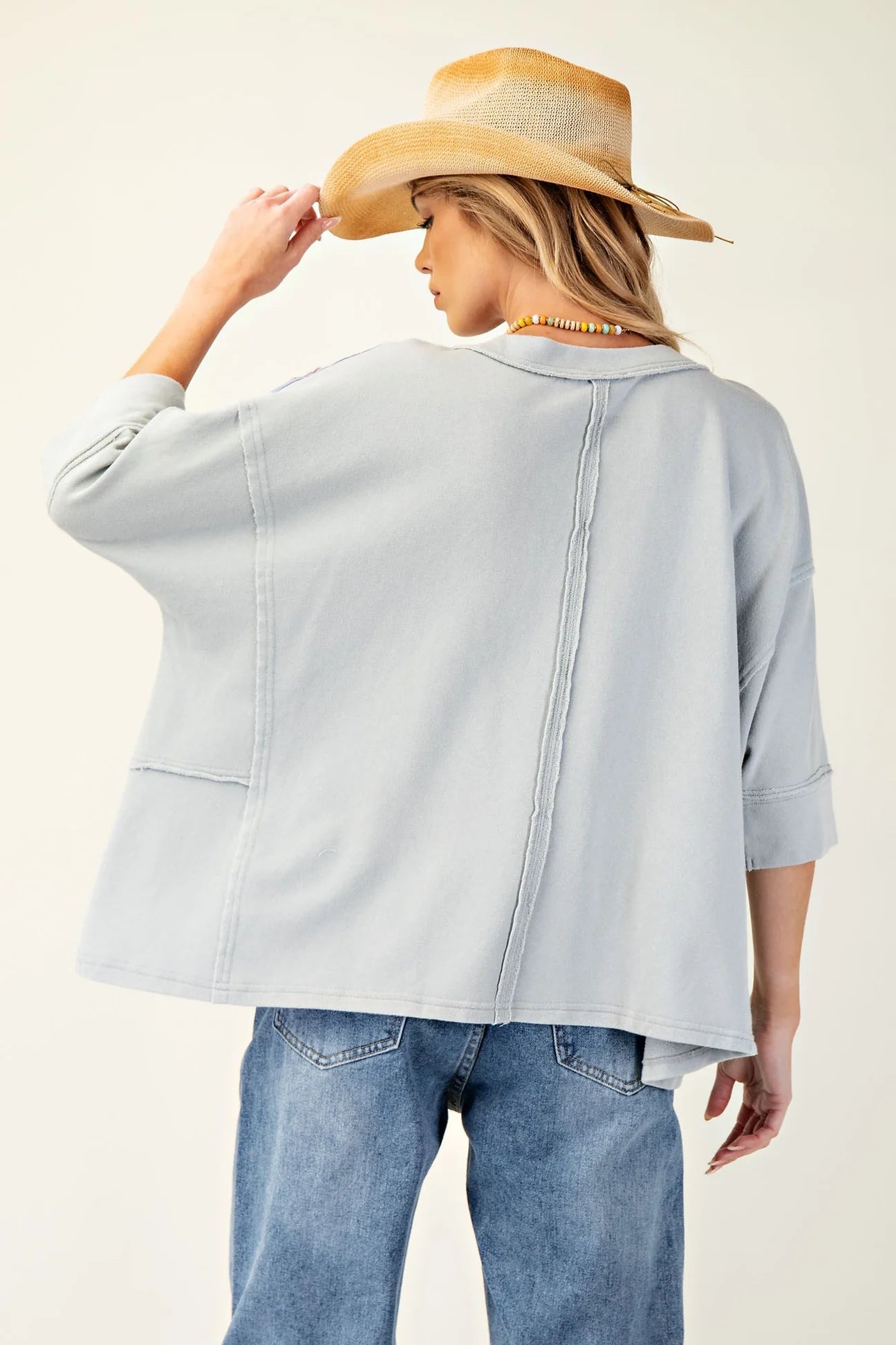 Easel flower patched terry knit top