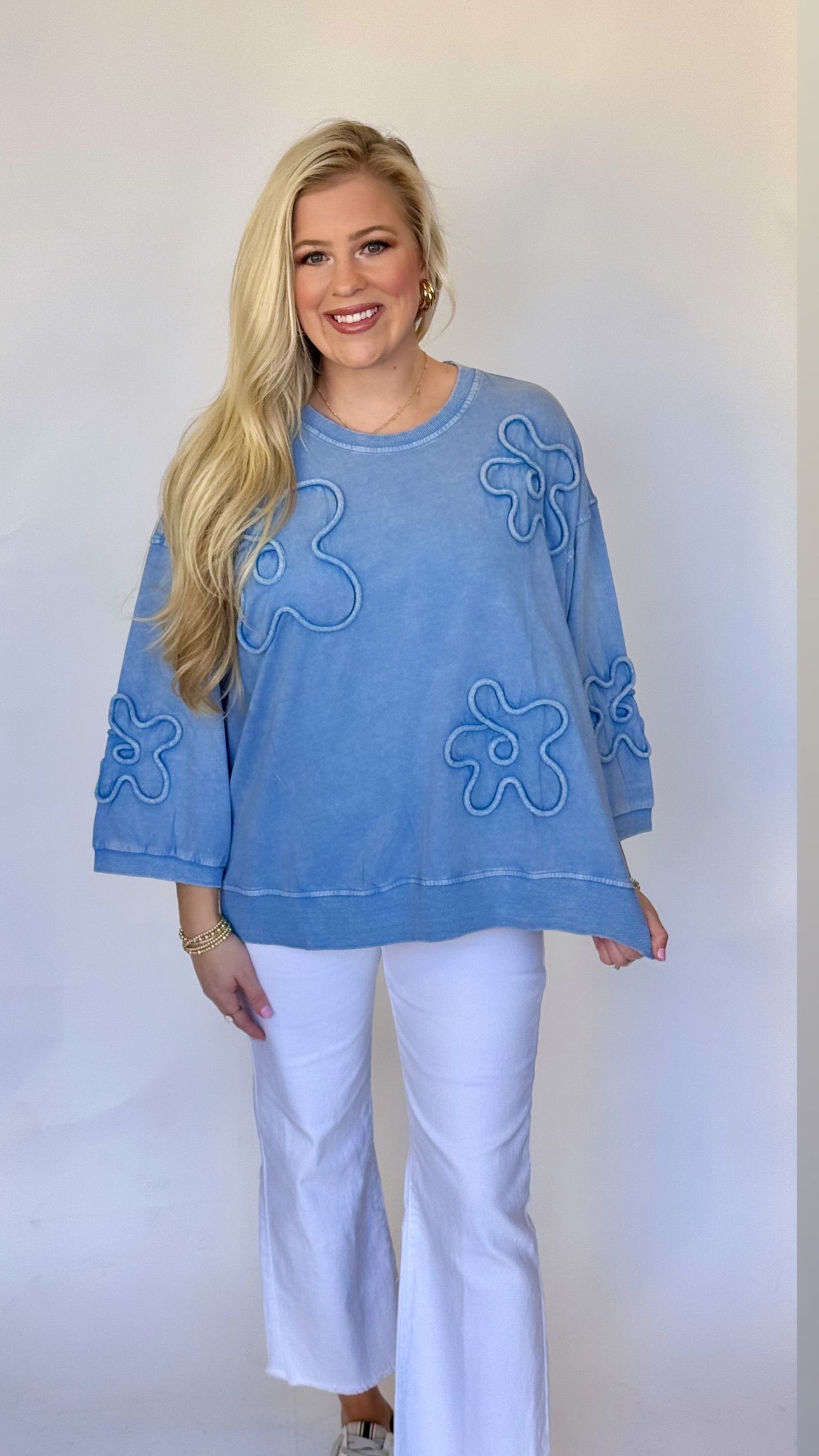 Easel terry knit raised flower sweatshirt top