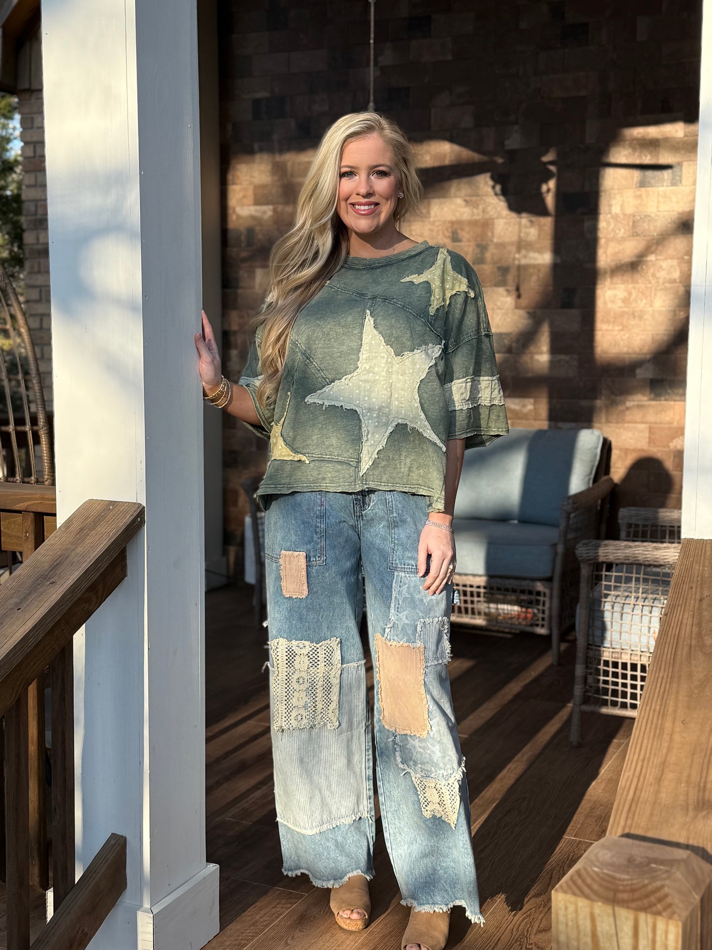 Oli and Hali mineral wash star top