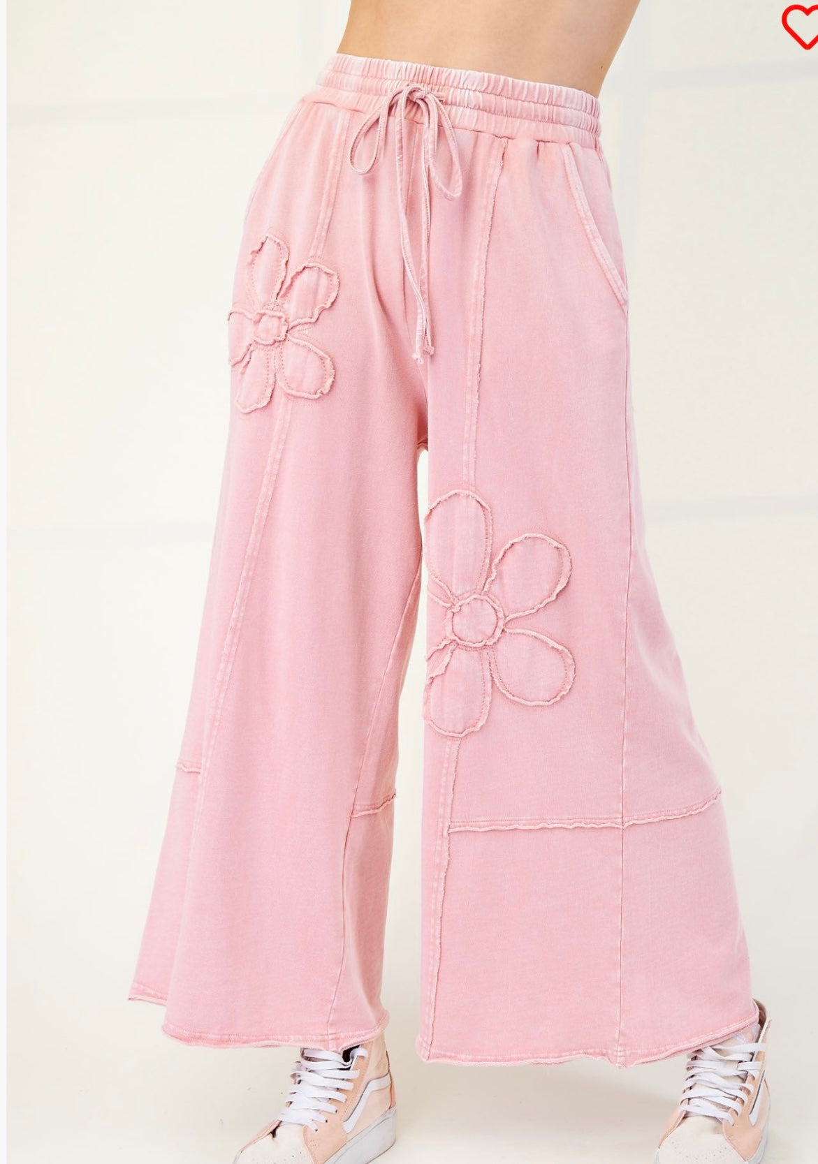 Easel raised flower knit wide leg pants