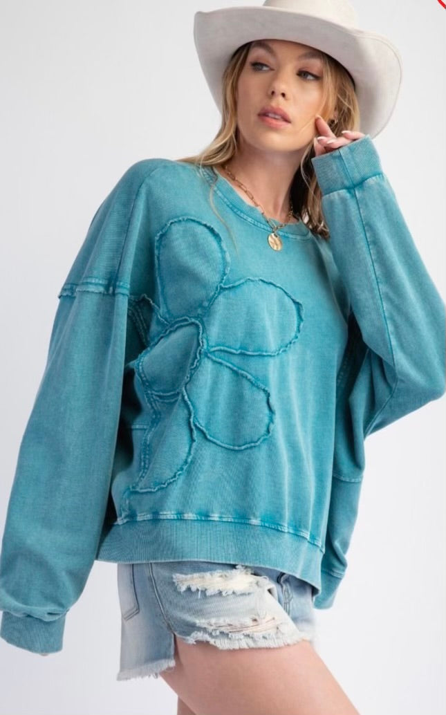 Easel mineral wash flower sweatshirts PLUS