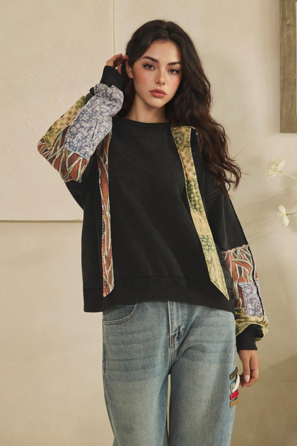 Changing seasons pullover oli and Hali
