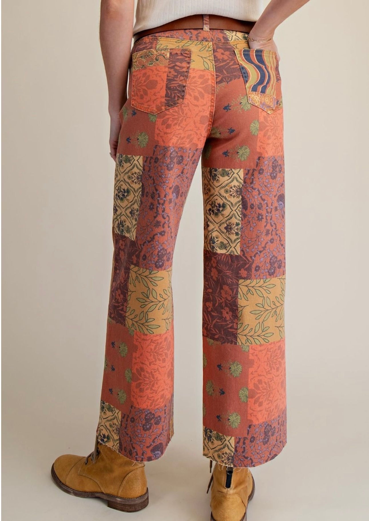 Easel signature print enzyme pants