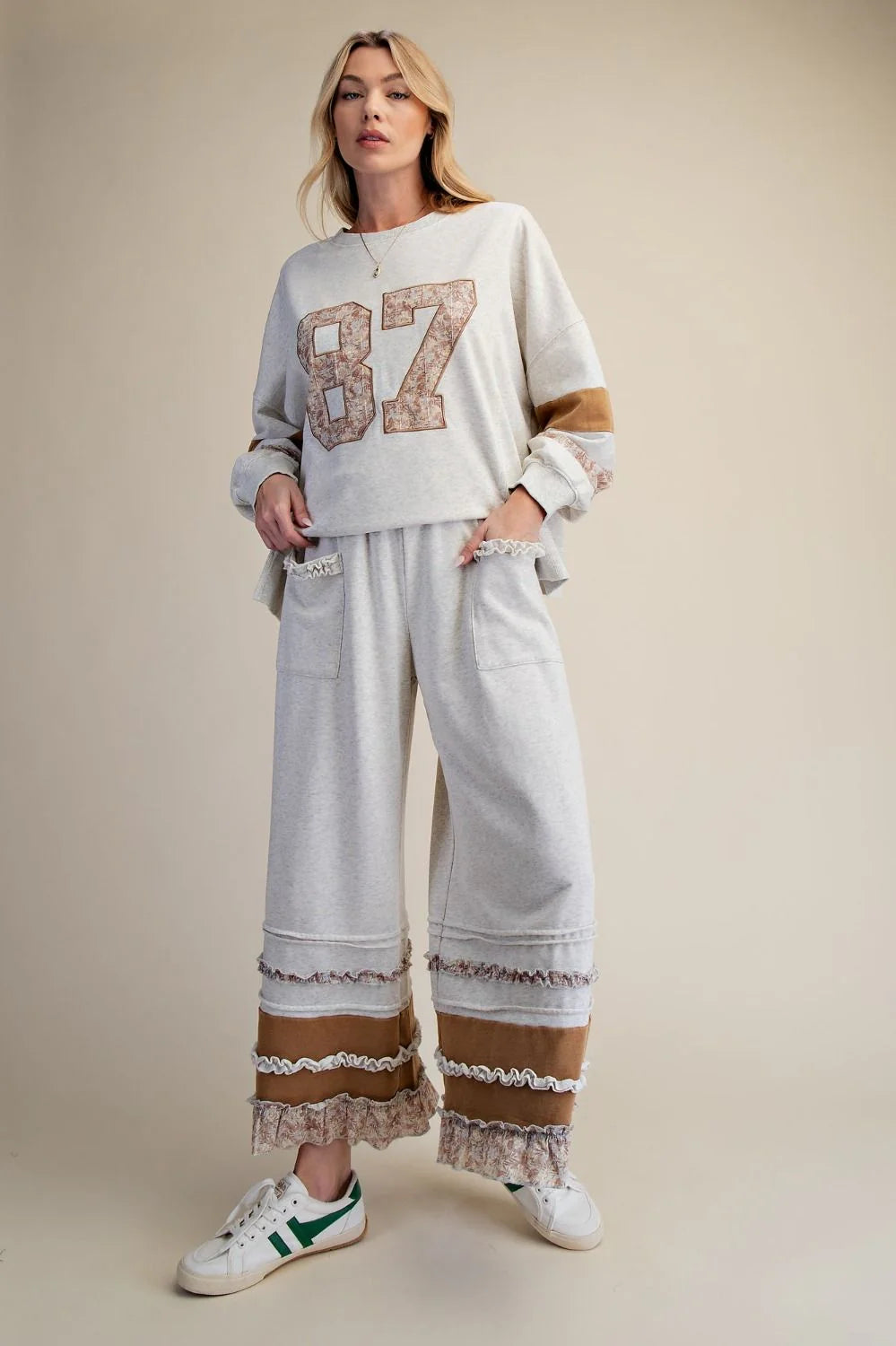 Easel 87 graphic patch knit pant set light heather grey