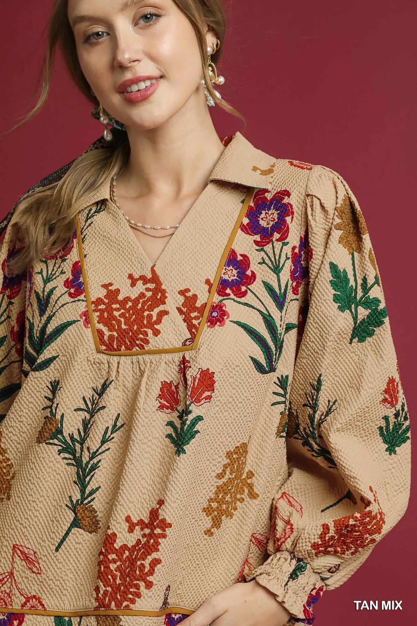 Umgee textured printed top taupe