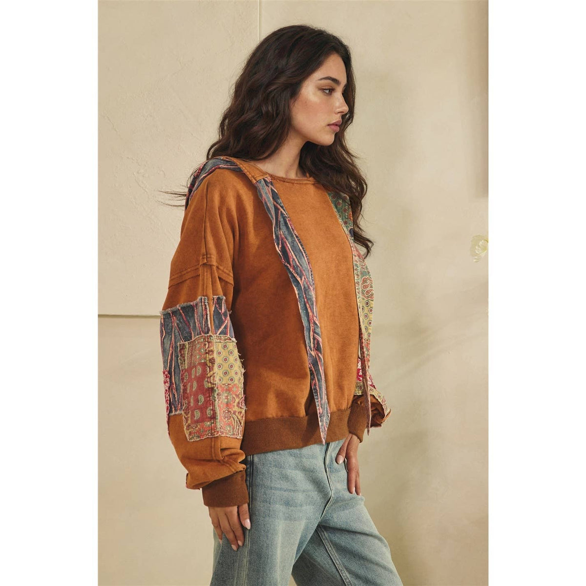 Changing seasons pullover oli and Hali