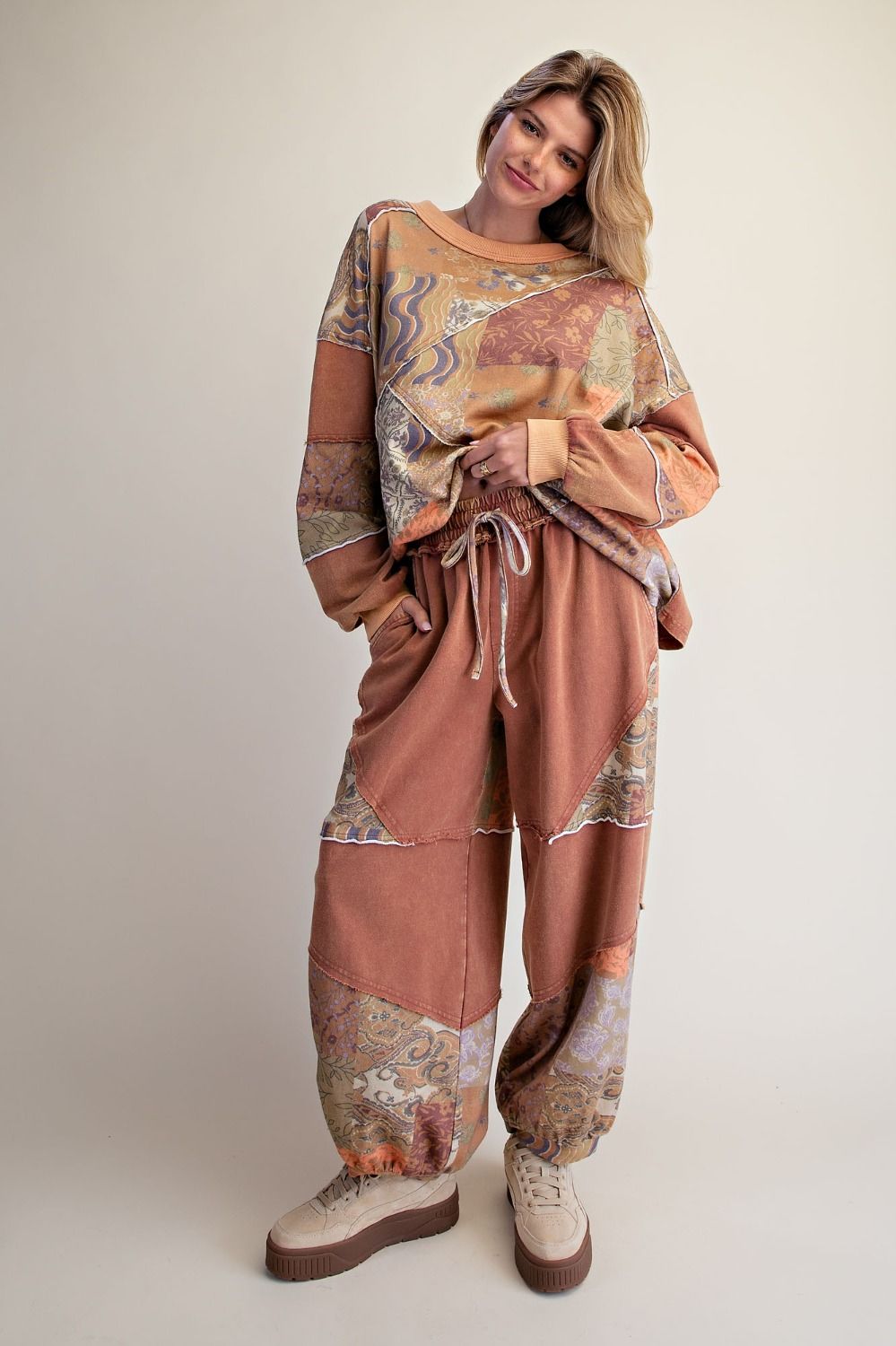 EASEL SIGNATURE PRINT WASHED TERRY PULLOVER SET LIME ROSE