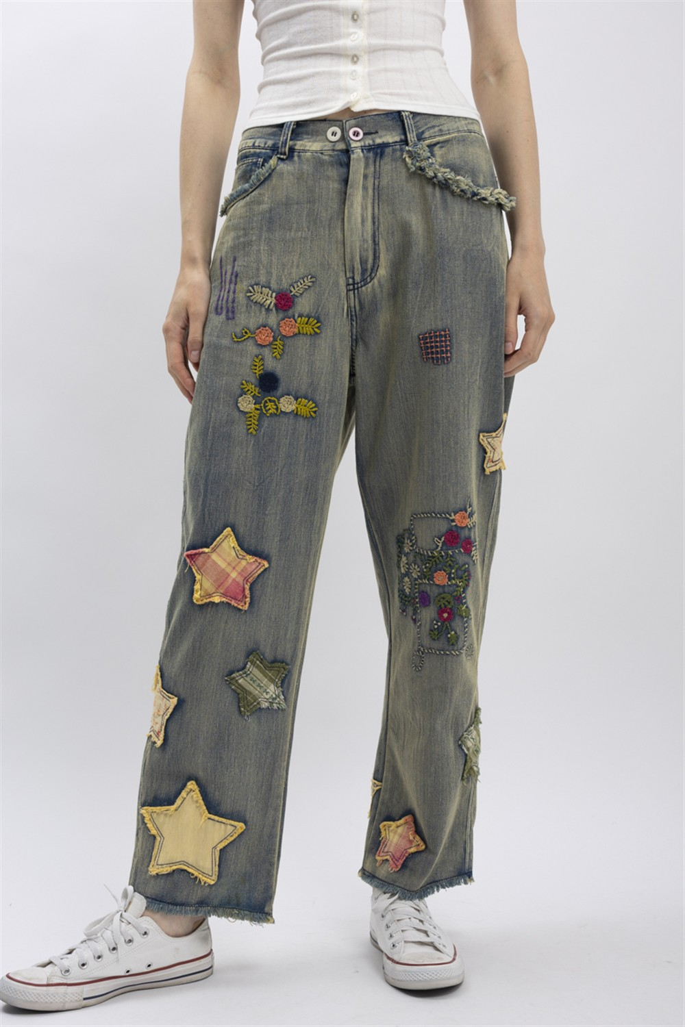 Blue velvet star patch jeans – Bella Vita Unique Boutique
