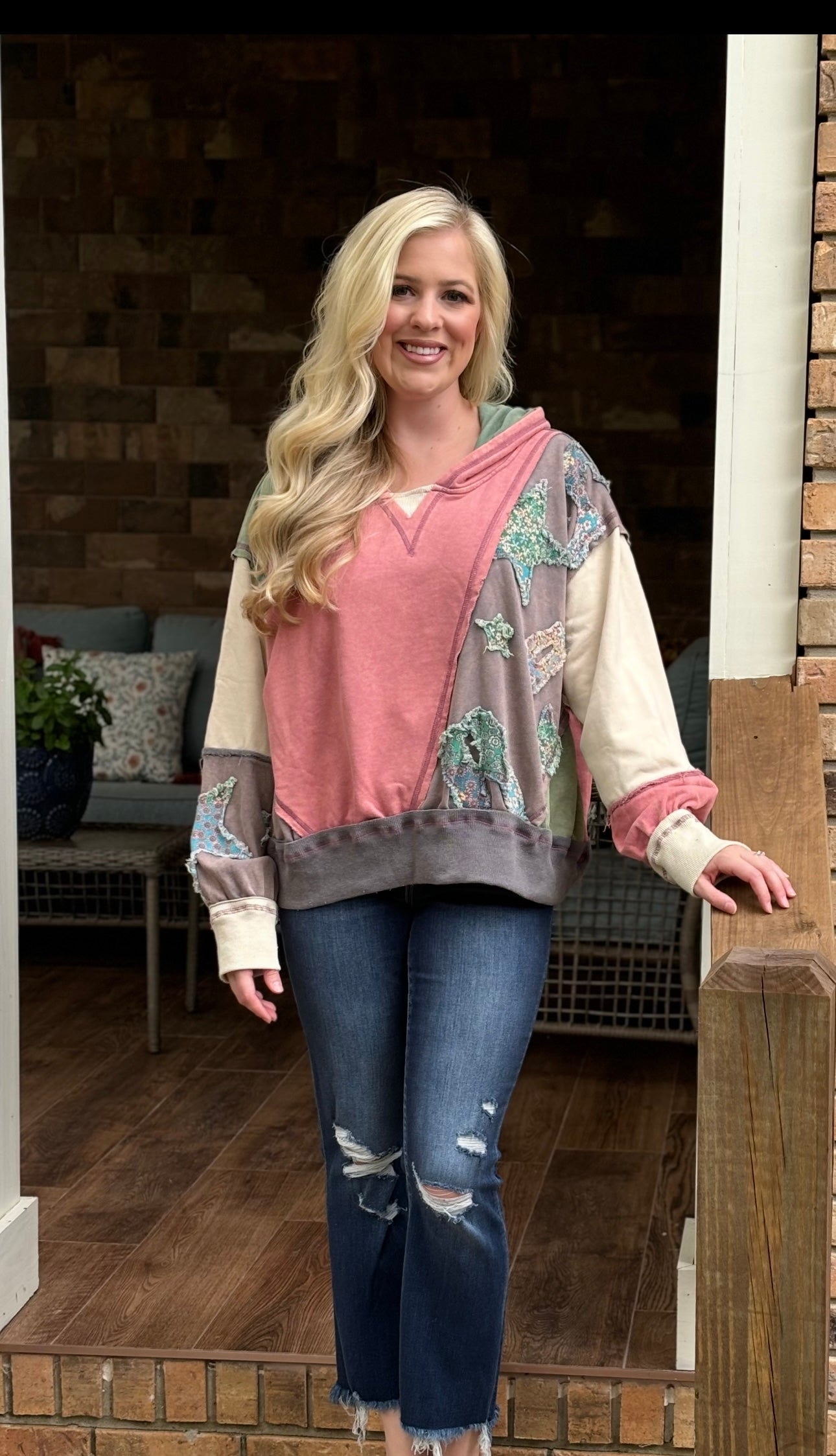 Oli and Hali STAR patch hoodie