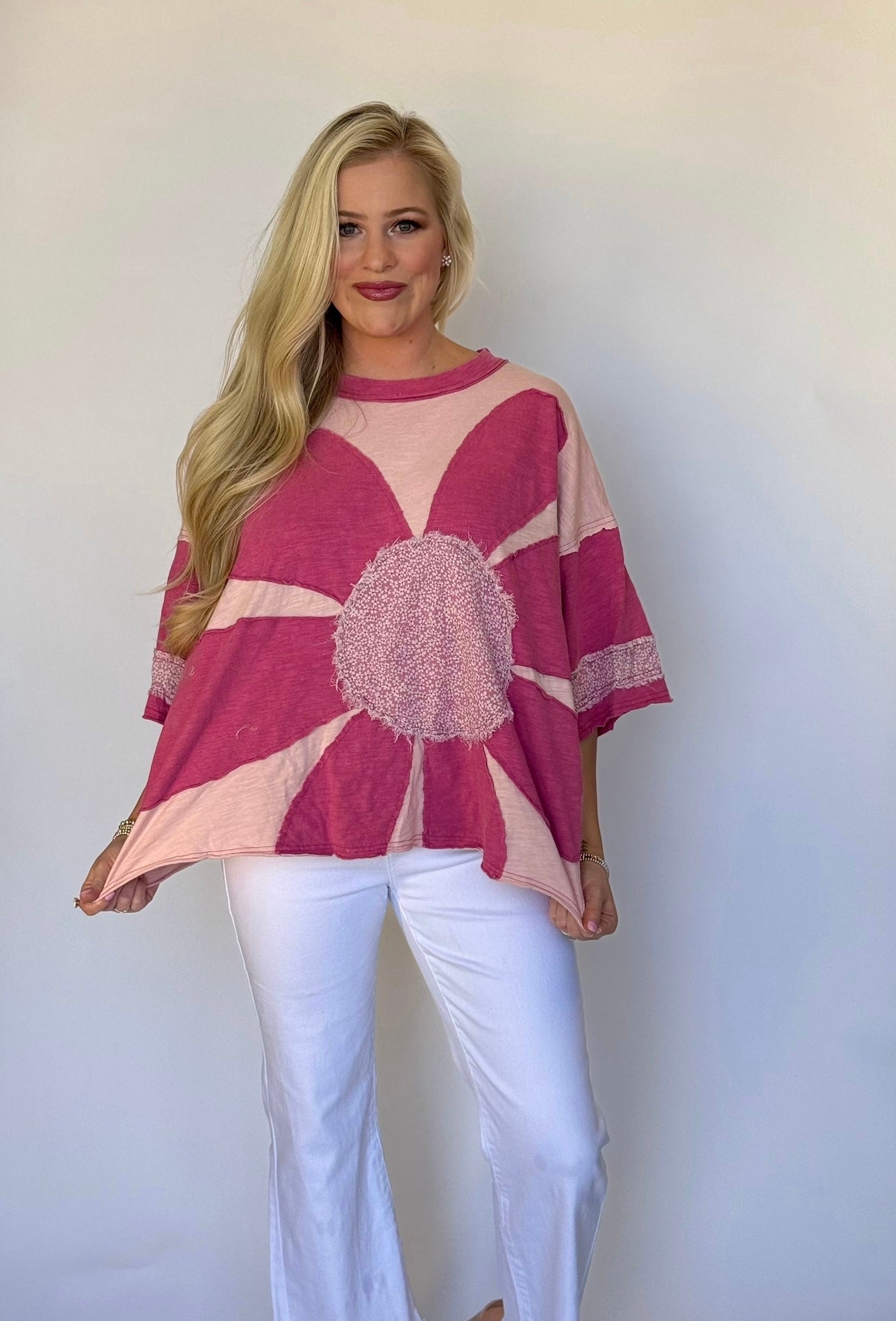 Oli and Hali daisy patch top