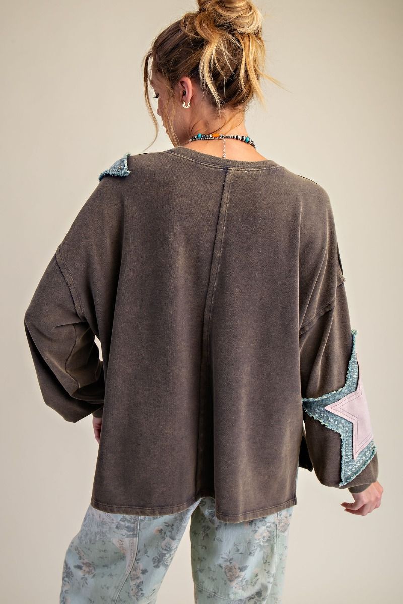 Easel mineral wash star patch sweatshirt tops