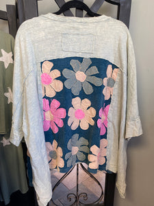 Oli and Hali washed daisy patched top