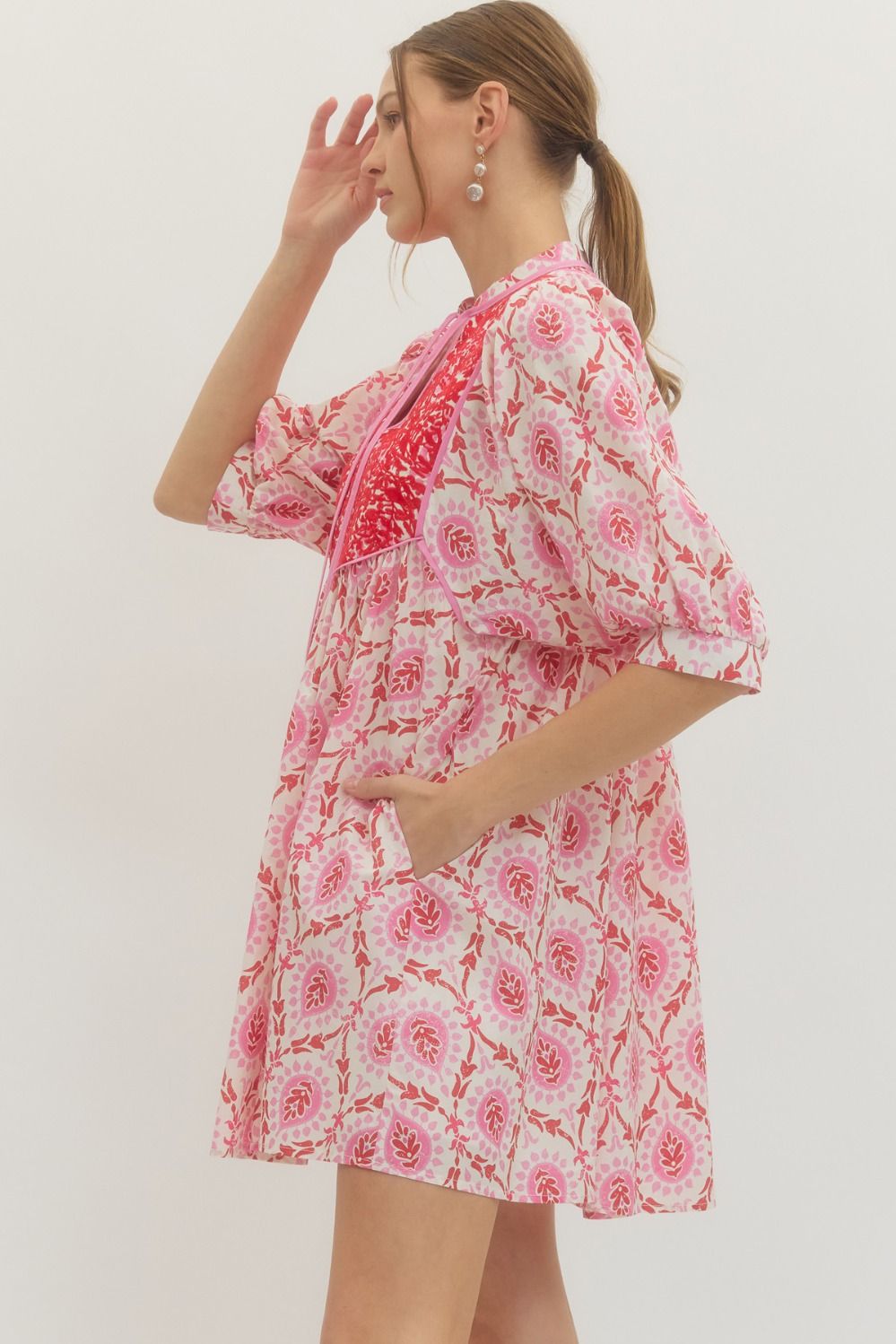 Entro embroidered detailed dress