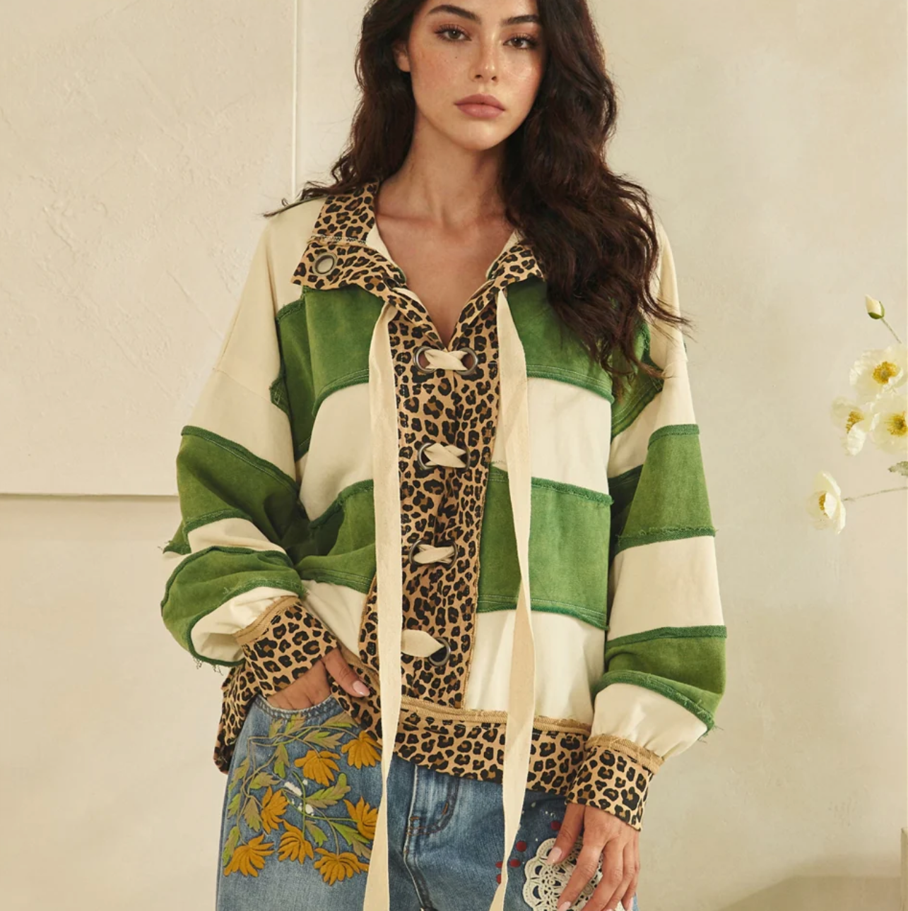 OLI AND HALI WASHED CONTRAST STRIPE LACE UP TOF