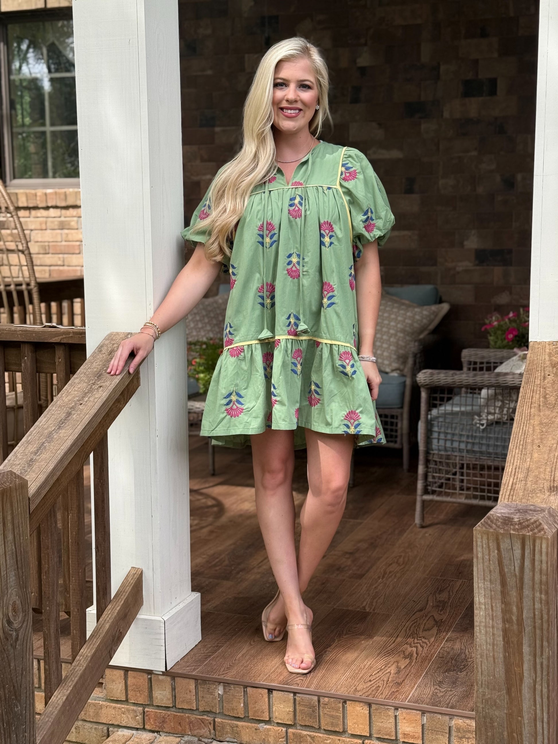 Umgee embroidered dress sage green - S Umgee embroidered dress sage green - S